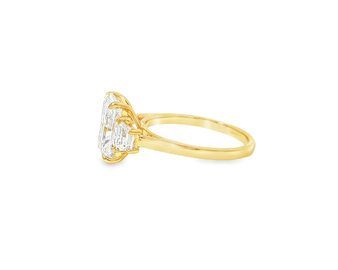 14k Gold Diamond Ring with Emerald-Cut Center Stone & Baguette Accents 3ct