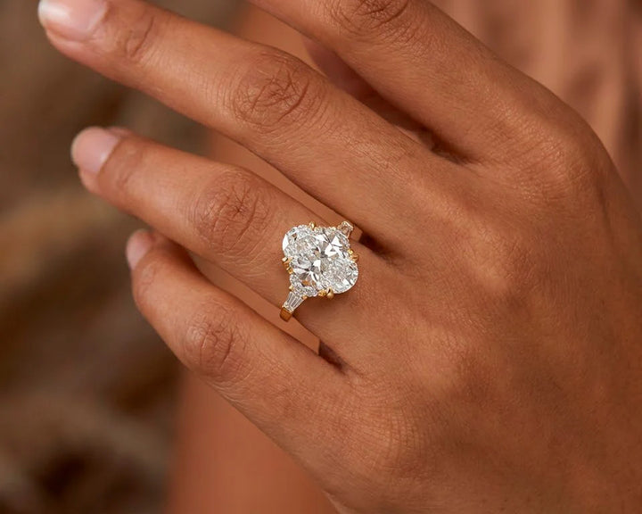 14k Gold Diamond Ring with Oval Center & Three-Stone Design 4.68ct